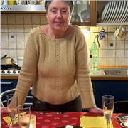 Insegnante esperta lingue straniere impartisce lezioni di francese in presenza (Napoli) ad alunni medie inferiori e superiori