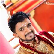 Experienced IT tutor teaching students at all levels.