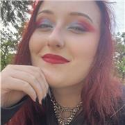 Doy clases particulares para principiantes y alumnos de Diseño de Moda que buscan mejorar sus habilidades de diseño.