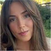 He trabajado mucho con niños de niñera y dando clases particulares y tengo un C1 de inglés 