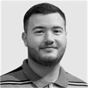 Profesor de Comunicación y Oratoria para jóvenes y adultos. Graduado en Locución, Periodismo y Comunicación. Clases online