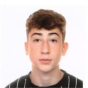 Soy estudiante de Ingeniería en Industria Digital y ofrezco clases presenciales dirigidas a estudiantes de primaria y secundaria.