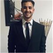 Profesor de Administracion de empresas apto para todos los niveles y edades. 