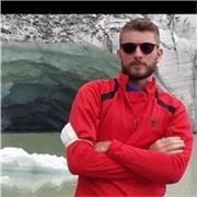 Sono un geografo e per me la geografia è un modo di vedere il mondo con occhi diversi. Una disciplina da scoprire e per scoprire.