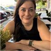 Interiorista especializada en diseño residencial, creativa y práctica. Clases dirigidas a personas de todos los niveles y edades