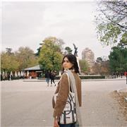 Maestra de Primaria y Educación Especial ofrece clases de apoyo