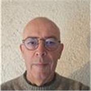 Vous chercher un professeur de dessin technique ou d'architecture ou même de topographie sur Autocad. 
Je suis là pour vous aider.