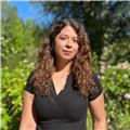 öğrencilerime dil öğrenme sevgisi aşılamak ve derse aktif katılımlarını sağlamak benim en büyük motivasyonum. İletişimsel dil öğre