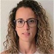 Profesora de Eso dinámica y a la que le gusta enseñar.