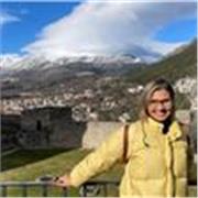 Profesional del marketing digital con más de 7 años de experiencia, trabajando para startups en fase de desarrollo 