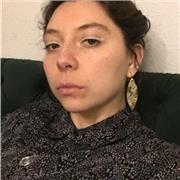 Profesora dedicada al cine y audiovisual, también Diseño y moda