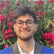 Profesor polivalenye en ciencias, capaz de enseñar Biología, Química, Bioquímica y Matemáticas