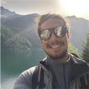 Laureato in campo enologico, per lezioni di biologia