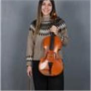 Profesora que imparte clases de viola y lenguaje musical en Málaga