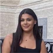 Soy una persona con francés nativo totalmente capacitada para enseñar el idioma.