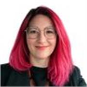 Psychopédagogue, je suis actuellement enseignante-formatrice en français. J’exerce parallèlement une activité libérale de coach