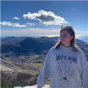 Engage with an expert English tutor for language mastery!