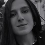 mi chiamo Greta e sono una studentessa universitaria di Giurisprudenza . Offro ripetizioni individuali o di gruppo preferibilmente online (Lun-Sab) ma se necessario in presenza c/o Brescia (Lun-Ven)