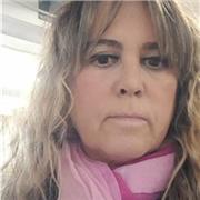 Profesora de castellano para extranjeros ,ayuda con vocsbulario necesario para el dia a dia y a nivel profesional todo lo necesario