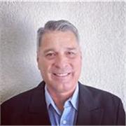 Entrenador personal especializado en adultos y adultos mayores