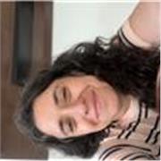 Profesora en oratoria y comunicación imparte clases a todas las edades