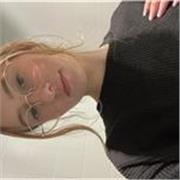 Cursante de bachillerato con media de 7,5. Clases de refuerzo para niños y niñas de primaria.