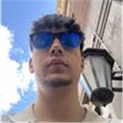Soy un chico muy sociable con ganas de reforzar a la gente que lo necesite, puedo hacer refuerzos deportivos y también académicos