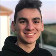 Doy clases particulares de apoyo de ingles, soy titulado de B2 con un nivel muy avanzado en el idioma