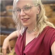 Professeur depuis 16ans je propose mes services afin de vous apprendre les bases en portugais