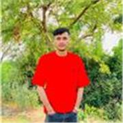 I give clear, step‑by‑step biology lessons focused on understanding and exams.”