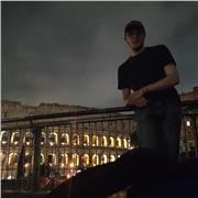 Laureato triennale in Ingegneria Informatica.Insegnerò Matematica e Fisica