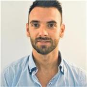 Ambizioso a dare un'impronta strategica ed un buon metodo di studio ai miei studenti, saremo ottimi amici!