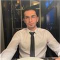 Disiplinli ve iletişimi güçlü biriyim. Derslerim öğrenmek isteyen ve öğrenirken keyif almaya yöneliktir. 