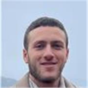 Professeur d'arabe disponible pour donner des cours particuliers aux élèves ayant besoin de soutien en langue arabe