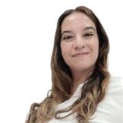 Tutor de español que enseña a niños de todas las edades