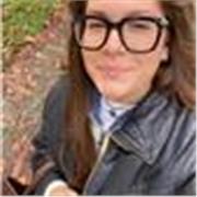 Se stai cercando un'insegnante alla mano e al contempo efficace sei nel posto giusto!