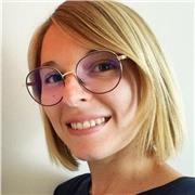 Laureata in Lettere Moderne offre supporto compiti e lezioni private in materie umanistiche, comprese latino e greco