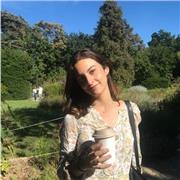 Étudiante master espagnole offre des cours à Paris