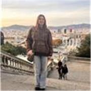 Estudiante de ingeniería da clases de matemáticas a jóvenes de ESO y Bachillerato