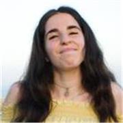 “Profesora de catalán nativa con años de experiencia ofrece clases particulares para niños y adultos en Barcelona.”