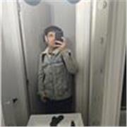 Me llamo Unai, vivo en Madrid y estudio Periodismo. 