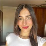 Soy una estudiante ate graduada en Bellas Artes. Tengo conocomientos de Dibujo, Fotografia, Fundamentos de las Artes. También imparto classes de Inglés hasta el nivel de A2. Las classes particulares serán adaptadas al nivel de cada alumno.