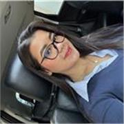 Docente de inglés graduada de la UIS con experiencia en enseñanza dinámica y acompañamiento académico