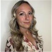 Offro lezioni private a bambini e ragazzi delle scuole elementari, medie e superiori.