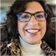 Portuguese tutor with a degree in Communications, providing lessons for primary school age children