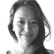 Spanischlehrer, der Kinder, Jugendliche und Erwachsene jeden Alters unterrichtet