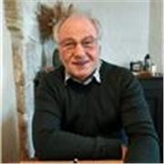 Formateur expérimenté en TIC, Réseaux Sociax, IA.
Ingénieur en Informatique de gestion. Ancien Responsable Informatique
