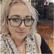 Profesora titulada en Historia Universal