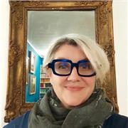 Insegnante di liceo scientifico da 25 anni, offre ripetizioni di italiano, latino a ogni livello