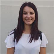 Insegnante di flauto traverso. Posesso laurea trienniale di flauto traverso , studi specialistici di flauto e adesso sto facendo studi master a Trieste. Suono il flauto da 17 anni e ho 2 anni di esperienza di insegnamento nella scuola elementare e media.